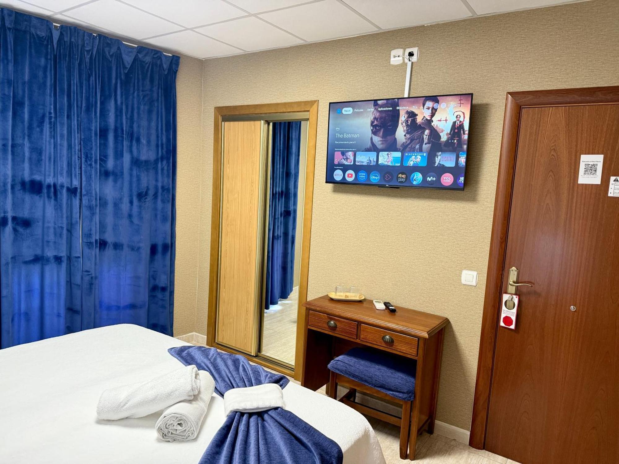 Hotel Sancho Vandellòs i l’Hospitalet de l’Infant Exterior foto